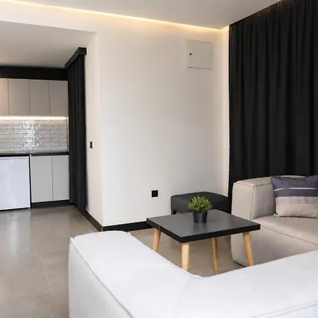 Has Aparthotel
